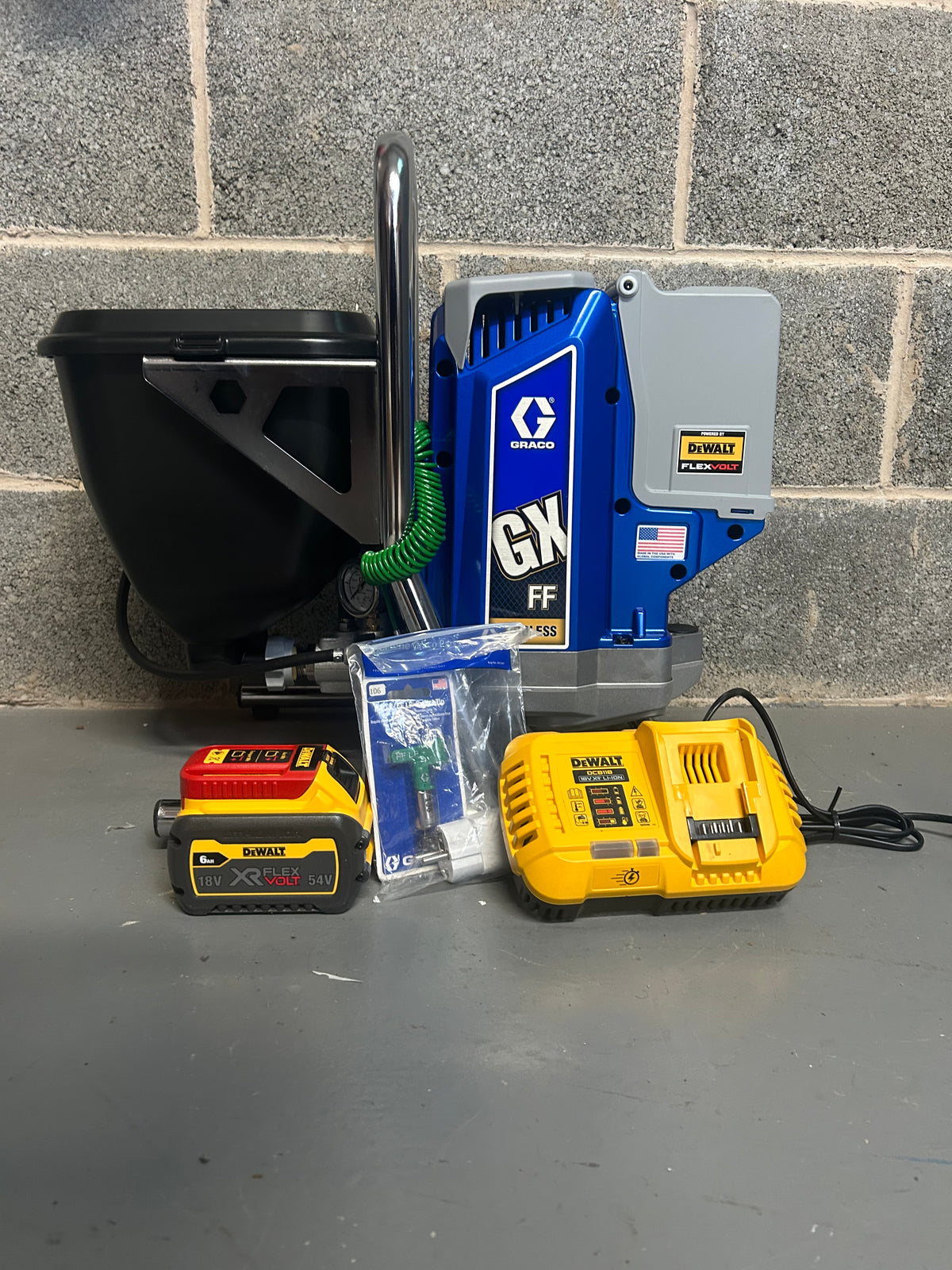 EX-DEMO Graco GXFF Cordless Airless Sprayer, UK