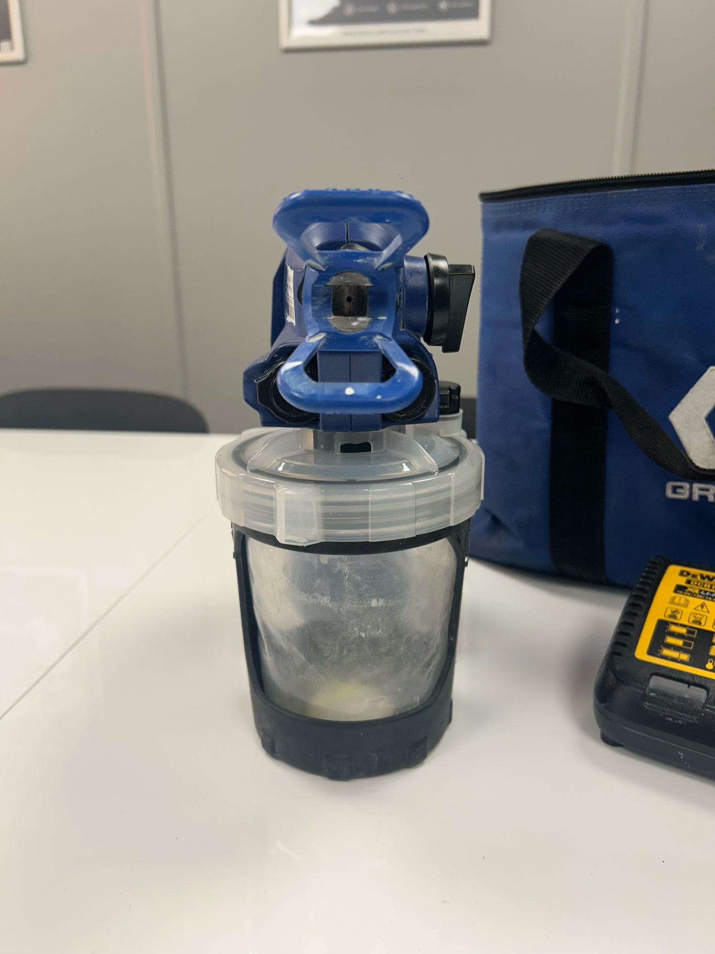 Ex-Demo Graco UltraMax handheld